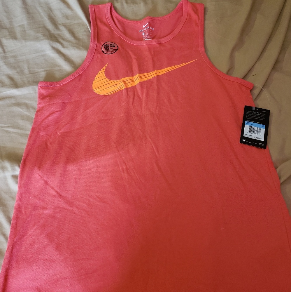 Nike tank